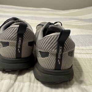 Men’s Brooks Revel Sneakers- Size 14